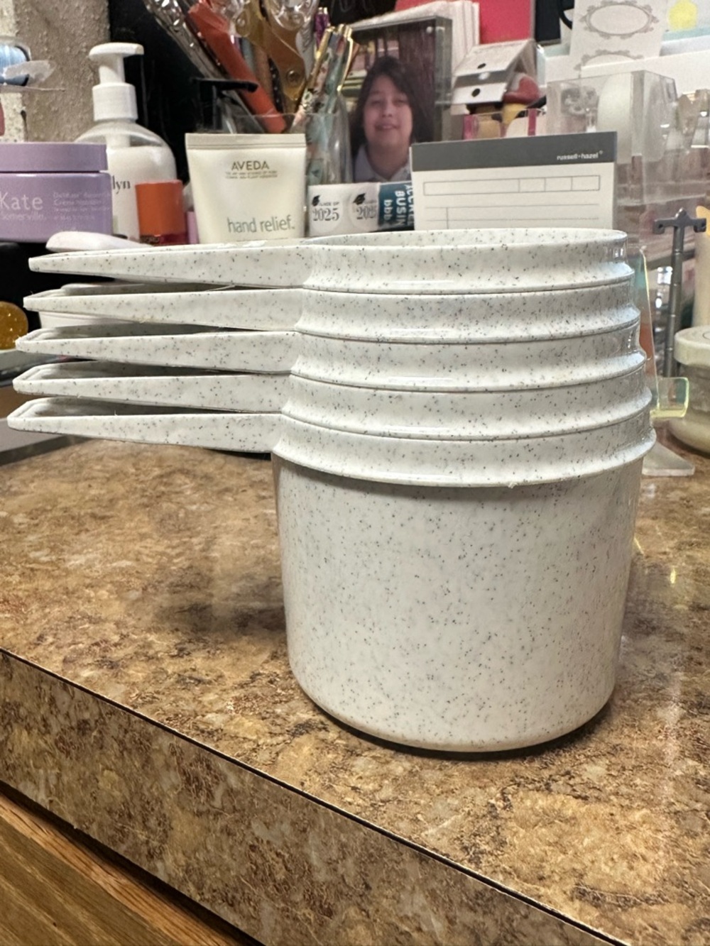 Vintage Tupperware Speckled White Measuring Cups Set - Picture 2 of 9